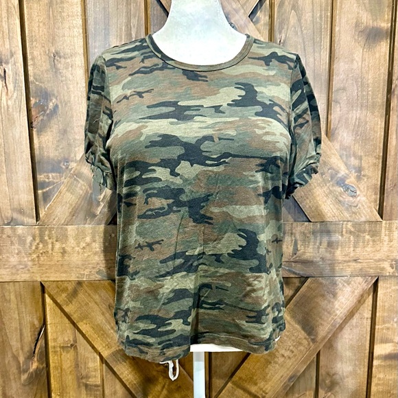 EUC Sanctuary Camo Pattern Puff Sleeve Top Sz L - Picture 3 of 16
